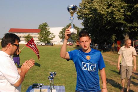 Fotbalul şi Stăruinţa au fost sărbătorite cu fast la Săcueni (FOTO)